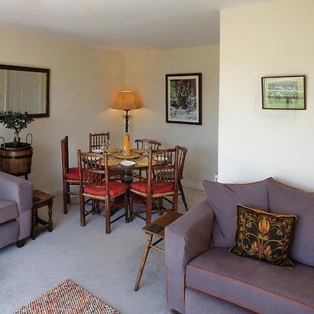 47 Wetherby Way, 3 Bedrooms, Sleeps 6, Easy Walk To Town, Parking, Self Catering, Great View Stratford-upon-Avon Exteriér fotografie