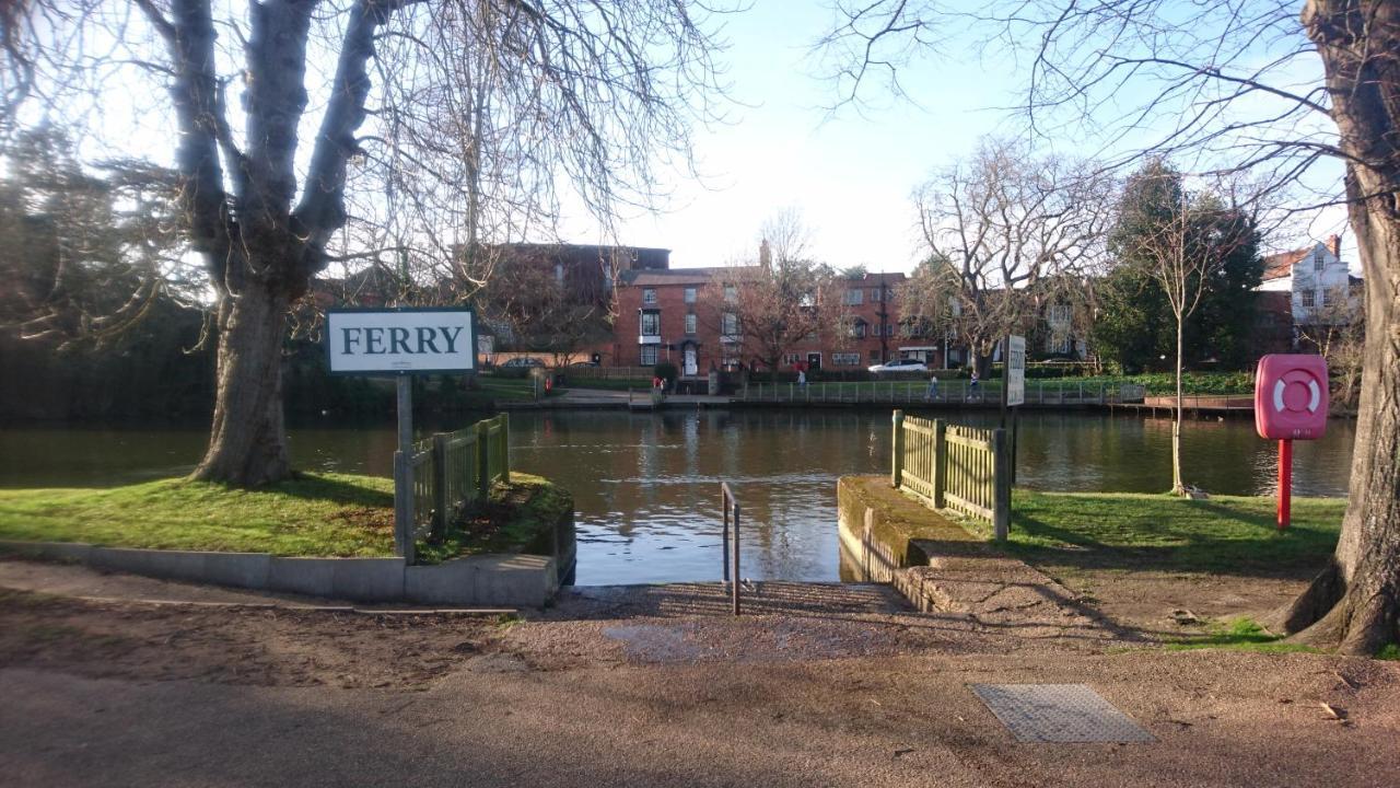 47 Wetherby Way, 3 Bedrooms, Sleeps 6, Easy Walk To Town, Parking, Self Catering, Great View Stratford-upon-Avon Exteriér fotografie